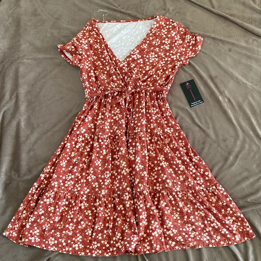 No Boundaries Woman’s Babydoll Dress size XS (1).  Polyester/Spandex. NWT